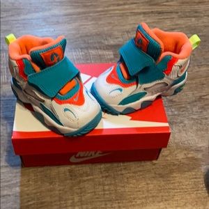 Nike speed turf infant size 4